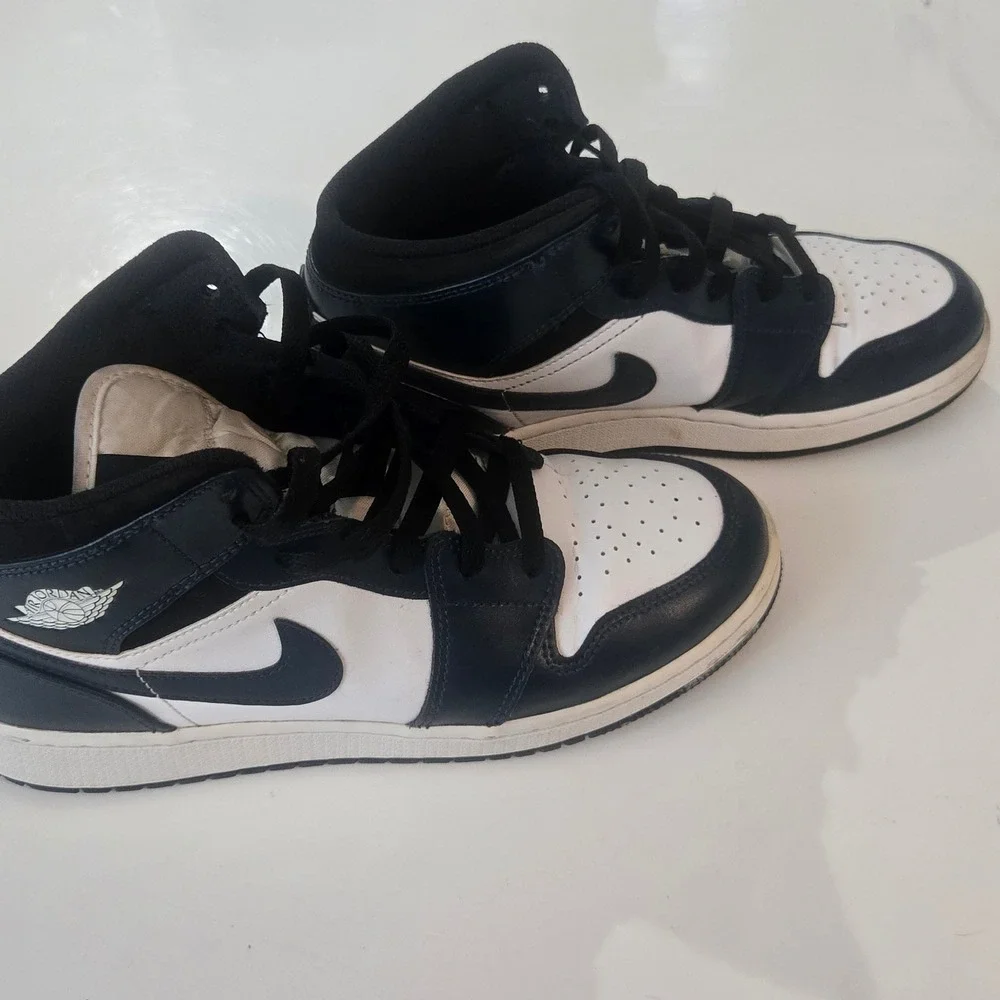 Nike Air Jordan 1 Mid Obsidian White Navy Blue Sneakers 554725-411 Mens 7Y